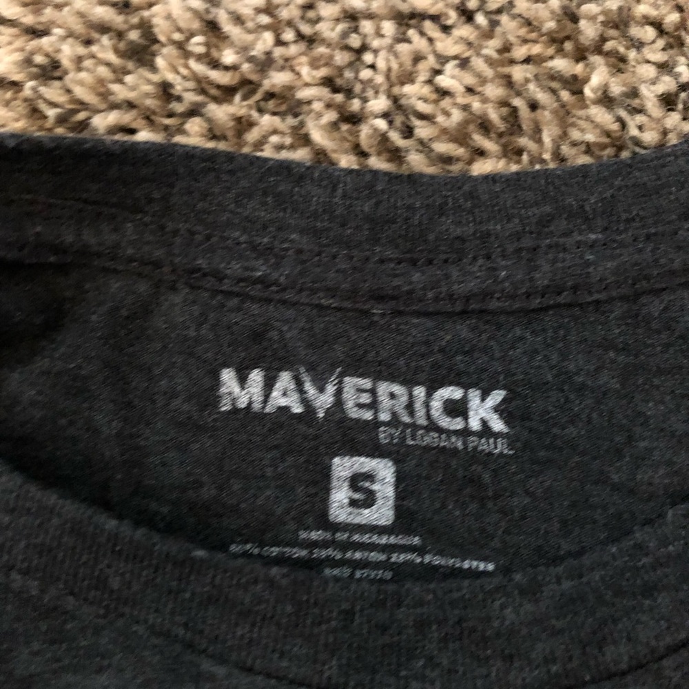 Logan Paul tee - Picture 2 of 2